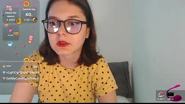 MadieLorez online show from September 11, 2025, 1:16 am