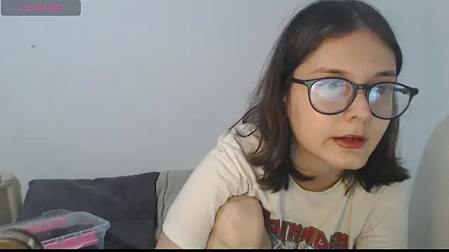 MadieLorez online show from September 24, 2025, 8:48 pm