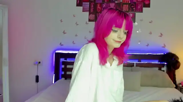 Snapshot of AmandaCutse chatting on October 13, 2025, 5:53 am AmandaCutse online show from October 13, 2025, 5:53 am