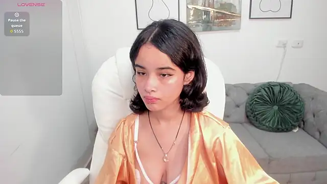 pekylove  online show from September 19, 2025, 12:31 pm