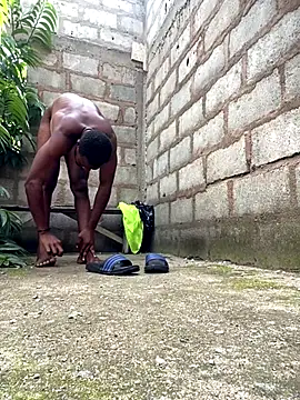 Snapshot of Makemecum634941 chatting on October 12, 2025, 9:21 am Makemecum634941 online show from October 12, 2025, 9:21 am