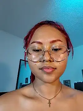 MAYASMITH   online show from May 15, 2026, 11:58 pm