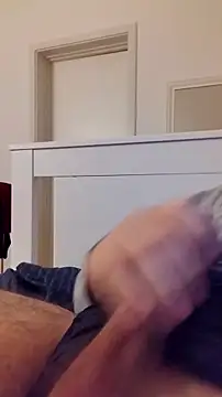 NewJoiner online show from February 10, 2026, 7:02 pm