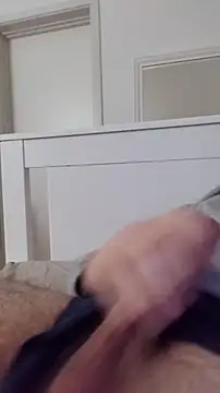 NewJoiner online show from December 3, 2025, 6:40 pm