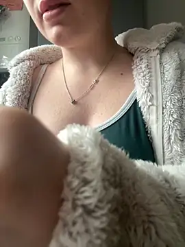 Snapshot of Sophsaysxox chatting on October 20, 2025, 7:53 am Sophsaysxox online show from October 20, 2025, 7:53 am