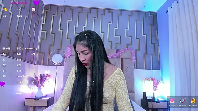 Snapshot of luna_maisonn chatting on February 3, 2026, 4:32 am luna maisonn online show from February 3, 2026, 4:32 am