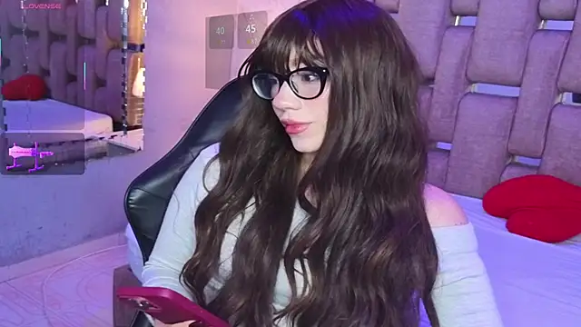 ZharaLux online show from January 18, 2026, 12:41 pm