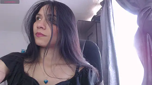 scarlett vonrose online show from September 25, 2025, 8:26 pm