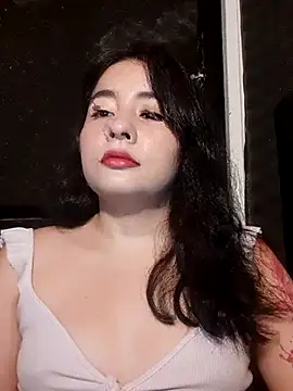 Snapshot of Yuli-27 chatting on November 26, 2025, 2:33 am Yuli-27 online show from November 26, 2025, 2:33 am