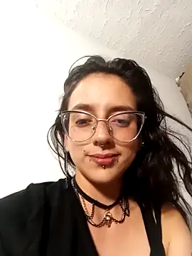 DaKoTa LuNaR online show from September 24, 2025, 4:30 am