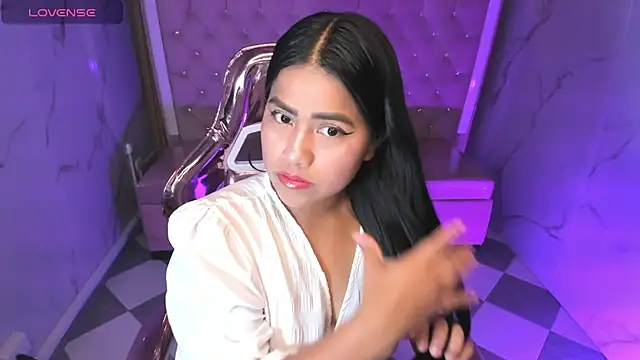 Victoria b  online show from October 17, 2025, 8:10 pm