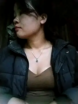lylylove online show from September 9, 2025, 10:52 pm