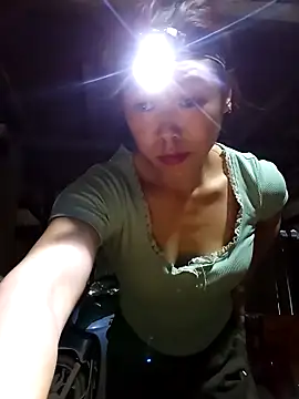 Ngocmi909 online show from March 24, 2026, 11:05 pm