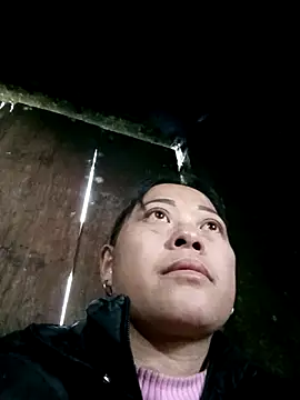 Snapshot of Sa2mh20 chatting on February 12, 2026, 2:11 am Sa2mh20 online show from February 12, 2026, 2:11 am