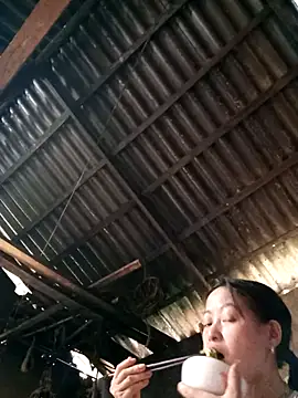 Sa2mh20 online show from April 13, 2026, 5:22 am