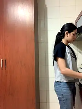 Kylie Patrick online show from October 17, 2025, 1:20 am