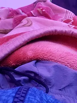 Snapshot of urs_samm chatting on November 18, 2025, 5:55 am urs samm online show from November 18, 2025, 5:55 am