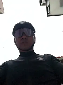 anggllaaa online show from October 11, 2025, 9:27 pm