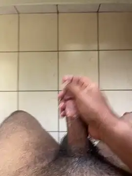 aliahmed98770 online show from September 14, 2025, 9:31 am