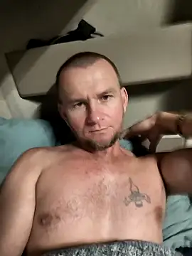 RoadDaddyXL online show from September 24, 2025, 2:40 am