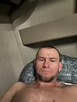 RoadDaddyXL online show from October 5, 2025, 3:08 am