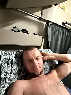 RoadDaddyXL online show from September 22, 2025, 7:09 pm