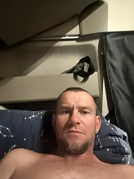 RoadDaddyXL online show from September 29, 2025, 3:02 am