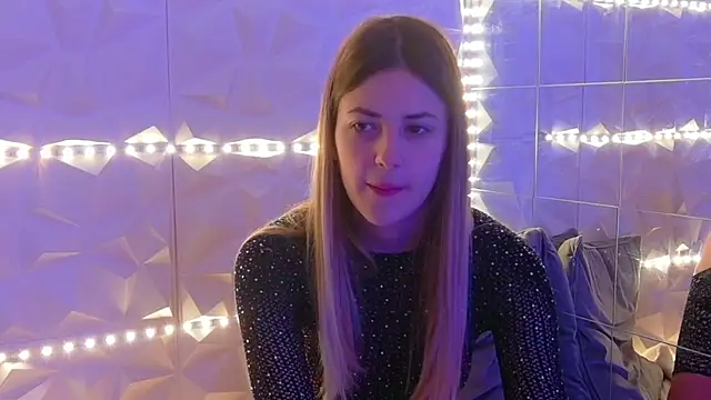 Aishha  online show from December 18, 2025, 5:34 am