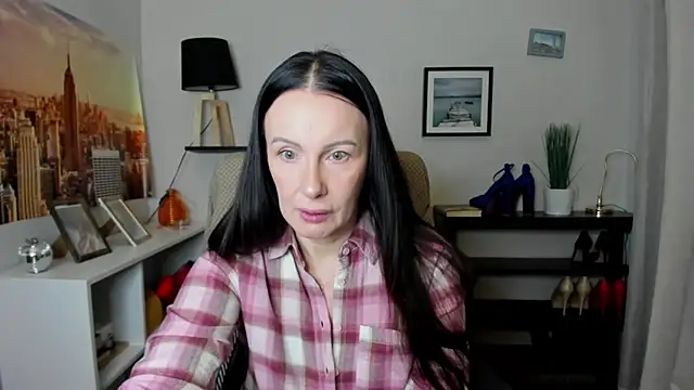 Velvet Jasmine online show from February 10, 2026, 6:34 am