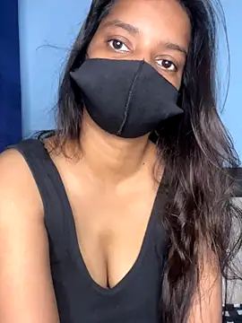Hott Nikita online show from October 3, 2025, 6:04 am