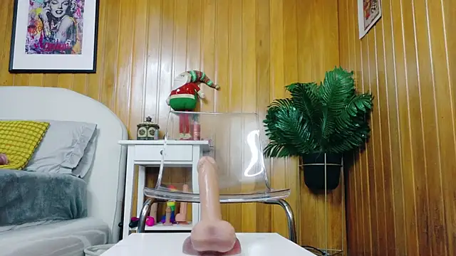 Zafiro Gem  online show from December 20, 2025, 8:44 pm