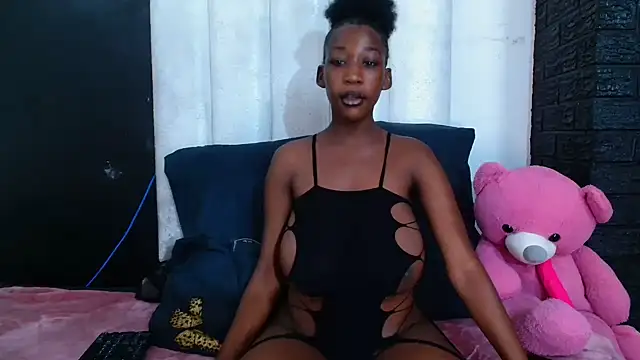 DarkQueen25x online show from March 8, 2026, 10:02 pm