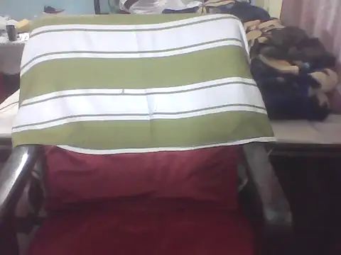 yourdesire069 online show from April 27, 2026, 2:04 pm