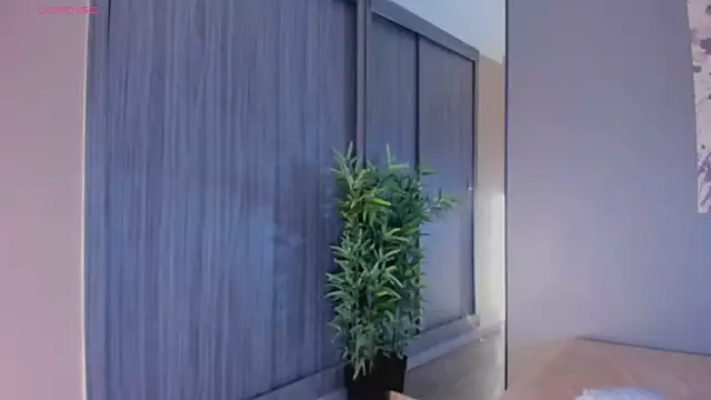 Snapshot of HelenaCole- chatting on February 7, 2026, 1:30 pm HelenaCole- online show from February 7, 2026, 1:30 pm