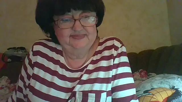 MilaSky5303 online show from October 7, 2025, 11:55 am