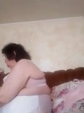 Snapshot of MilaSky5303 chatting on January 18, 2026, 10:51 am MilaSky5303 online show from January 18, 2026, 10:51 am