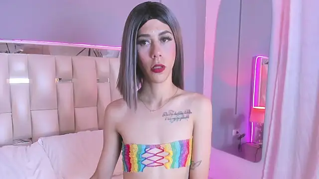 Darlyn tenderhot   online show from December 2, 2025, 1:17 am