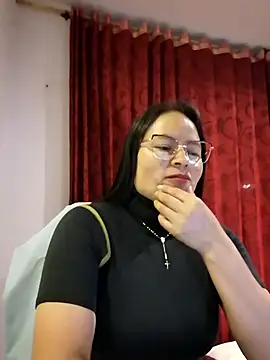 Daliz Leon online show from October 11, 2025, 2:45 am