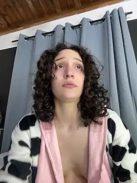 Snapshot of TeensNews18 chatting on February 10, 2026, 11:15 pm TeensNews18 online show from February 10, 2026, 11:15 pm