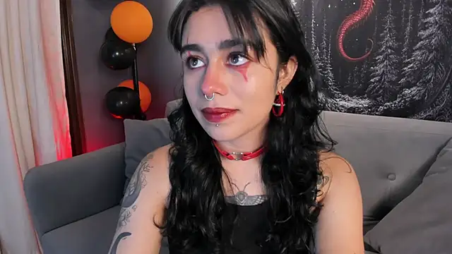 flower smith  online show from October 10, 2025, 11:55 am