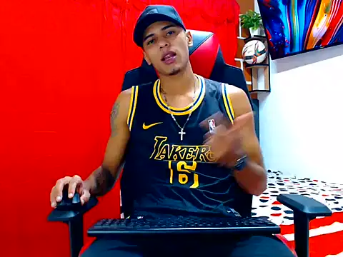 Snapshot of cristian_tayron1 chatting on July 16, 2026, 1:52 pm cristian tayron1 online show from July 16, 2026, 1:52 pm