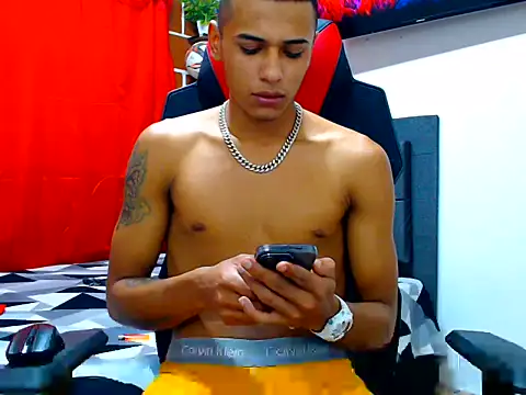 Snapshot of cristian_tayron1 chatting on June 29, 2026, 10:20 pm cristian tayron1 online show from June 29, 2026, 10:20 pm