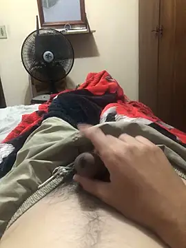 jmmm140793 online show from November 17, 2025, 10:47 pm