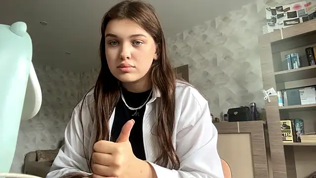 CarylWeatherholtz online show from September 9, 2025, 10:14 am