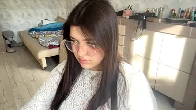 CarylWeatherholtz online show from October 1, 2025, 12:53 pm