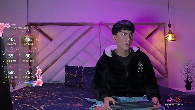 hoot boyss online show from October 3, 2025, 3:41 am