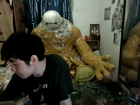 Snapshot of moaman190 chatting on October 13, 2025, 8:21 pm moaman190 online show from October 13, 2025, 8:21 pm