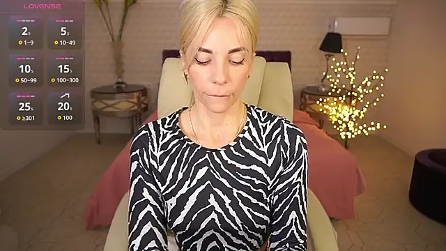 BellaRayyy online show from April 7, 2026, 6:26 am