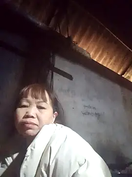  YooY  online show from December 18, 2025, 12:27 am