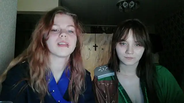 Poppy sun online show from October 31, 2025, 7:43 pm